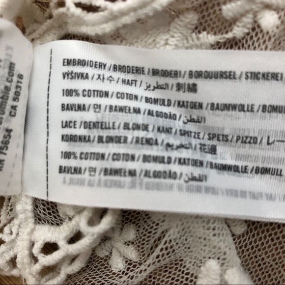 🌷2 for $22🌷Lace Tank Top - Picture 5 of 5